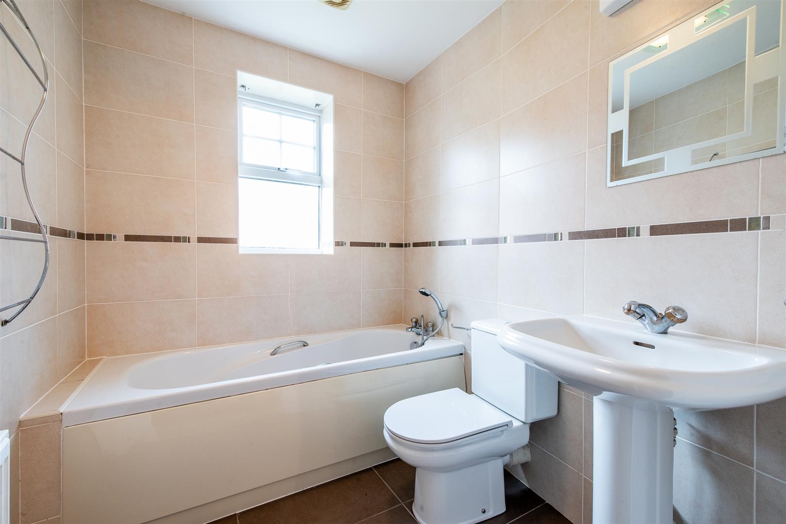 Halliwell Crescent, Hutton, Preston